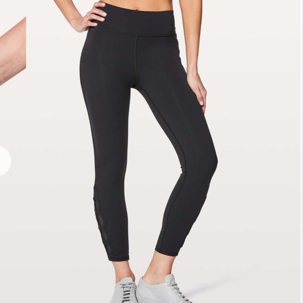 Lululemon Tied To It 7/8 Tight 25"